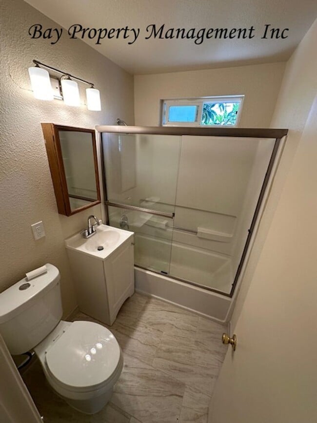 Photo - MONT1700 Unit A