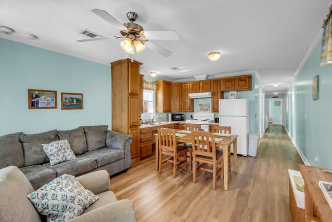 Photo - 171 Paradise Ave