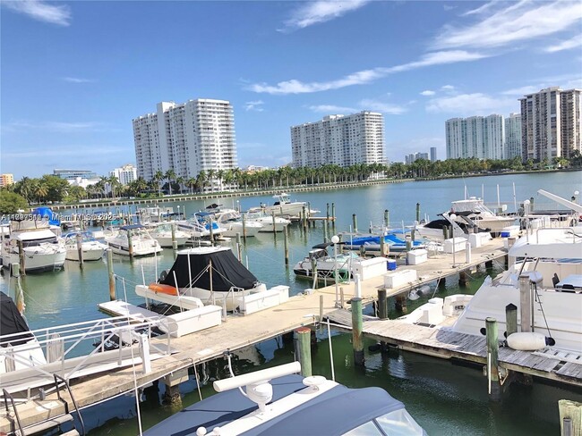 Photo - 18021 Biscayne Blvd Unidad 902 Rental