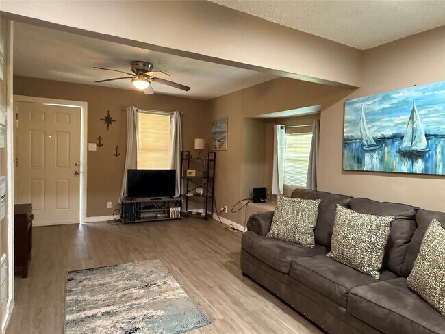 Photo - 1114 39th St