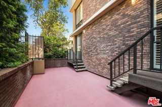 Building Photo - 211 S Spalding Dr