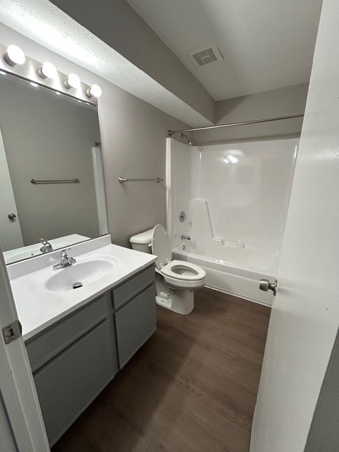 Photo - Hillview Woods Apartments