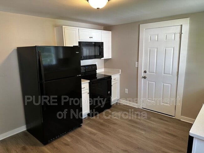Photo - 204 Bookington Dr