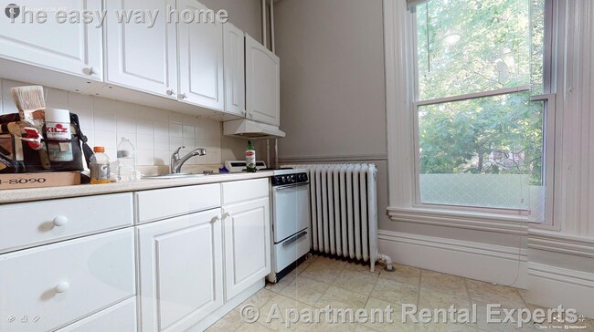 Photo - 8 A Forest St Apartment