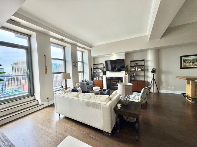 Photo - 165 N Canal St Unit 1404