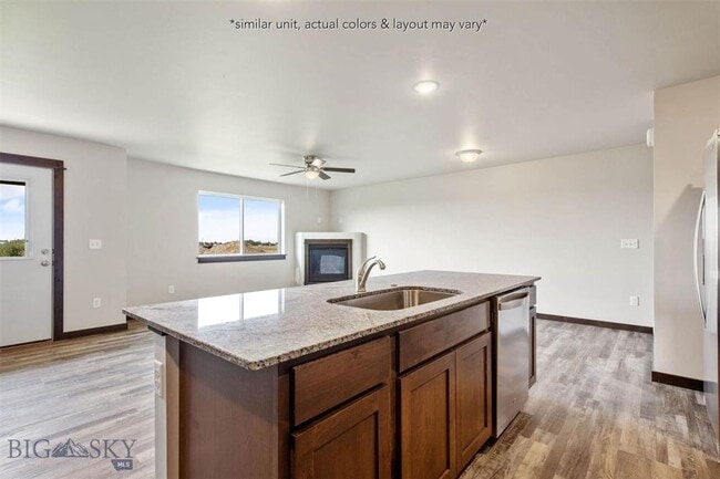 Photo - 704 Black Diamond St Unit D