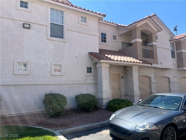 Building Photo - 8555 W Russell Rd Unit 1089 Rental