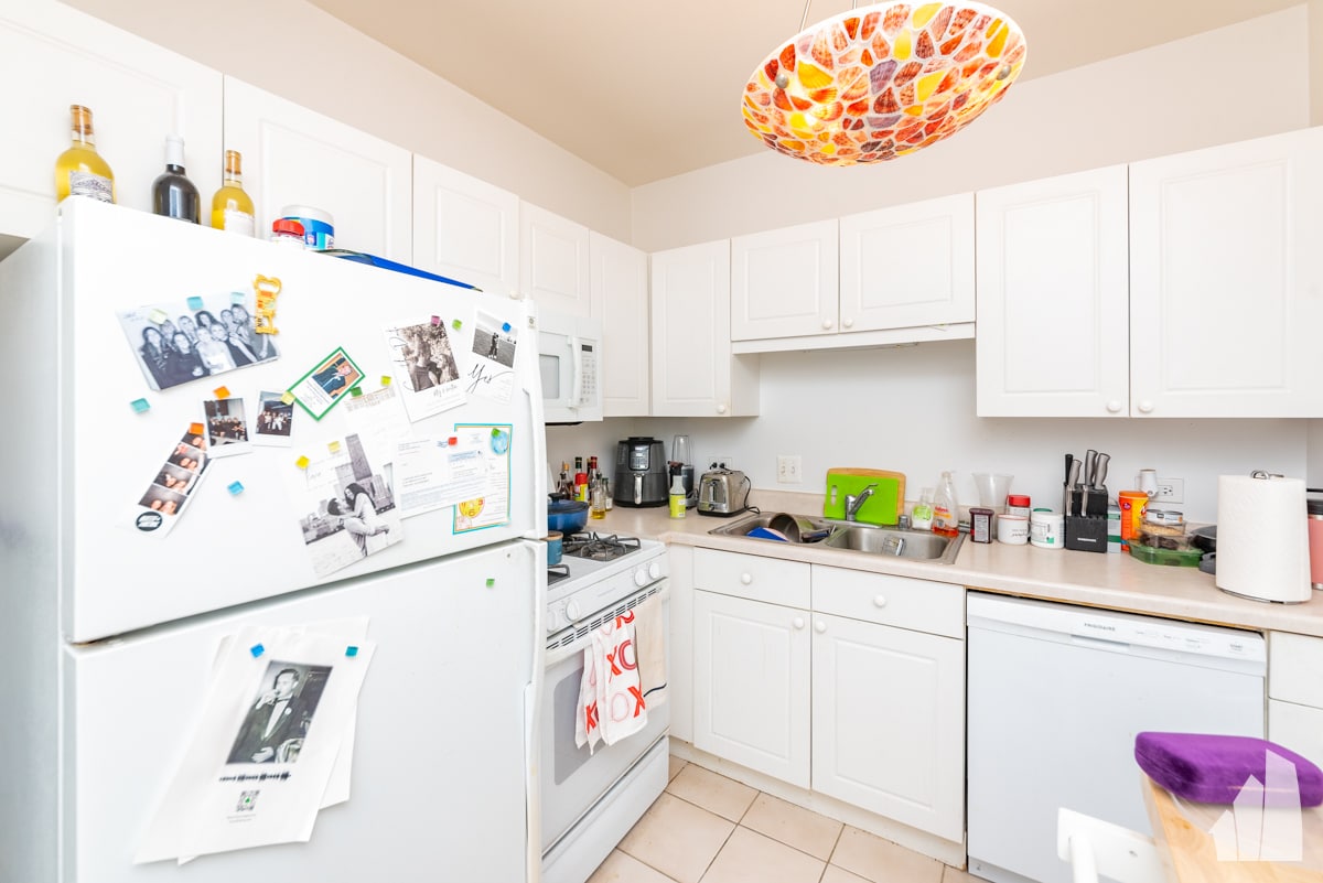 Photo - 21 W Chestnut St Unit 1607