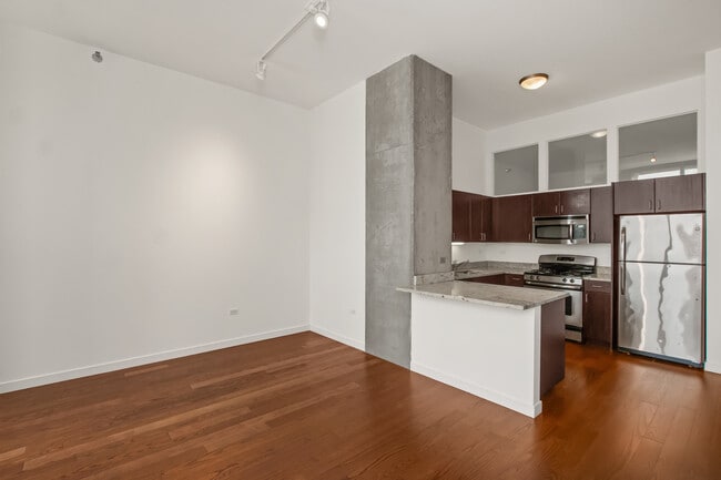 Photo - 235 W Van Buren St Unit 4616