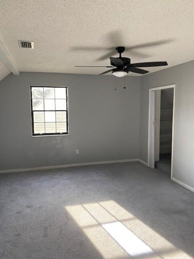Photo - 2820 Black Pine Ct