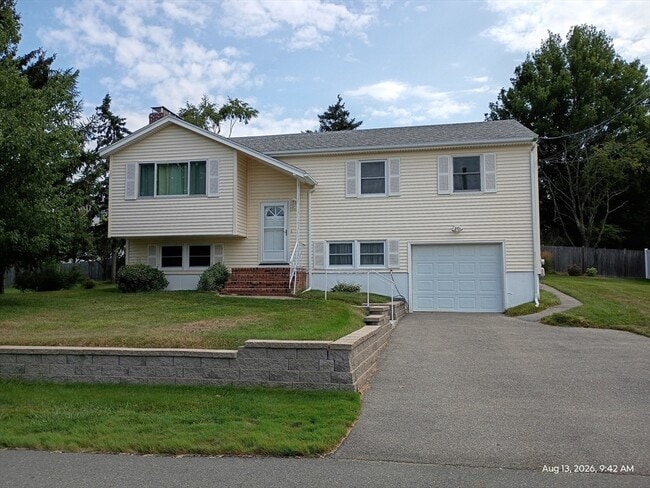 Building Photo - 14 Coltin Dr
