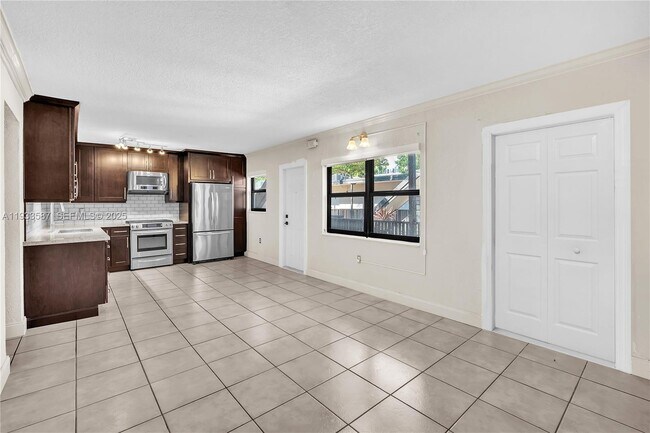 Photo - 3265 Virginia St Unidad 21