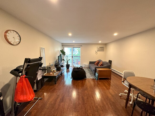 Photo - 93 Spring St Townhome