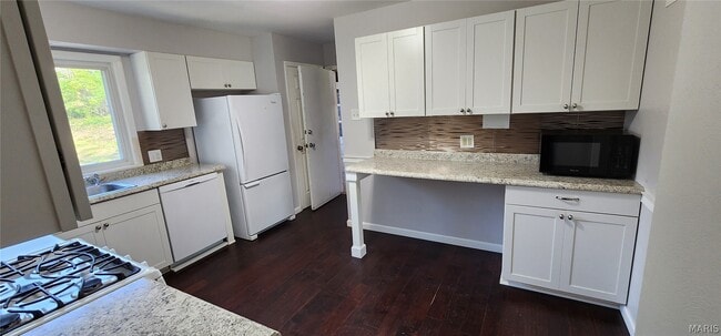 Photo - 1145 Mackinac Dr