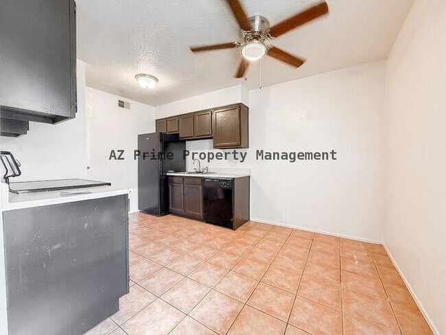 Photo - 2537 W Georgia Ave Unit 17