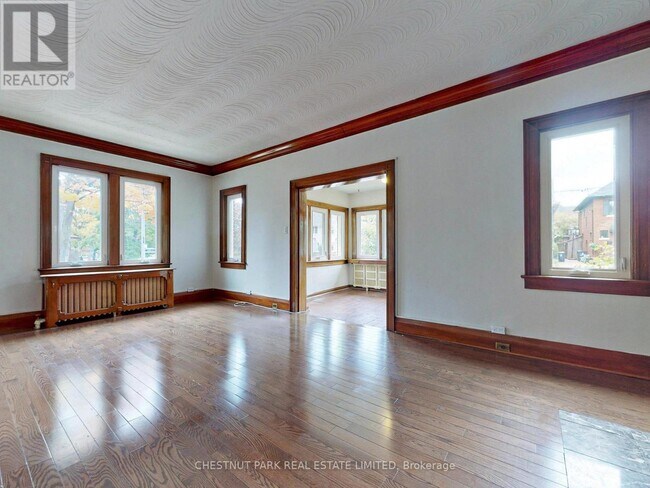 Photo - 114 Colin Ave