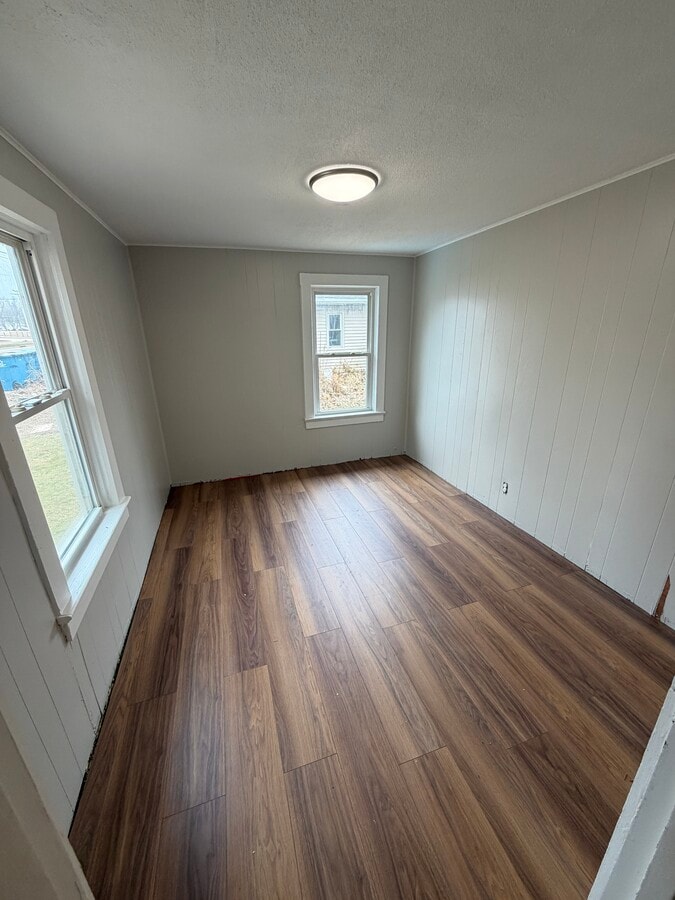 Photo - 913 Farnsworth Rd Unit C