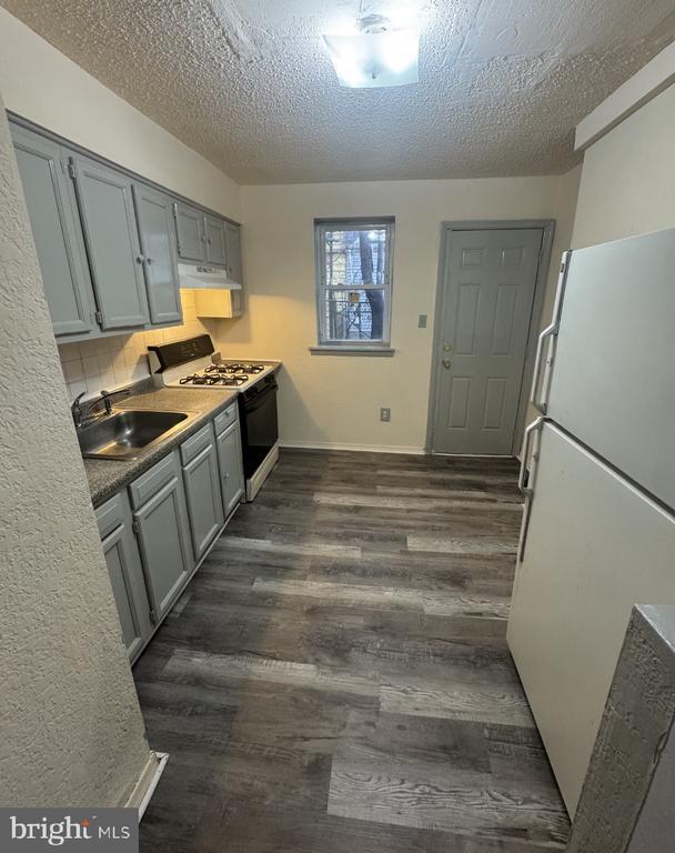 Photo - 4554 N Bouvier St