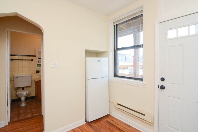 Photo - 4416 N Wolcott Ave Unit A3