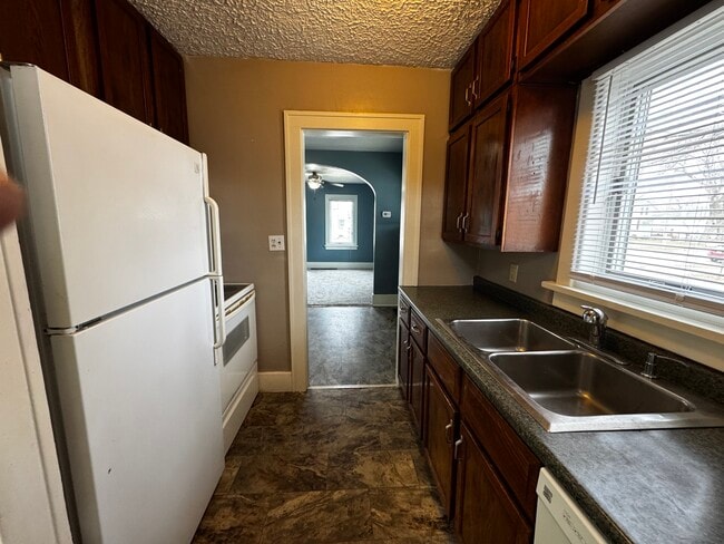 Photo - 1201 3rd Ave SW