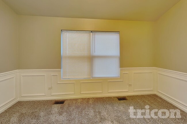 Photo - 8007 Shady Oak Rd