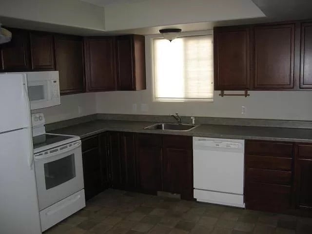 Photo - 726 Marion St