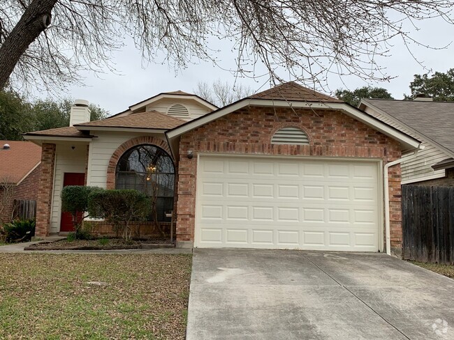 Building Photo - Coming Soon! Hunters Chase Rental