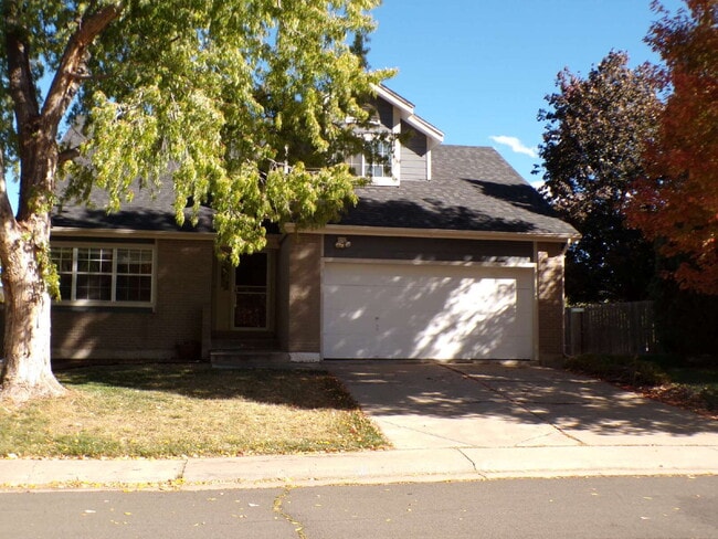 Building Photo - Four Lakes - Centennial - 3 Bedroom - 3 Ba...