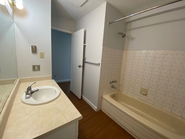 Photo - 2526 Rosstown Rd