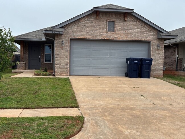 Building Photo - Check out this beautiful home!