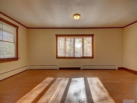 Photo - 438 Munsell Rd