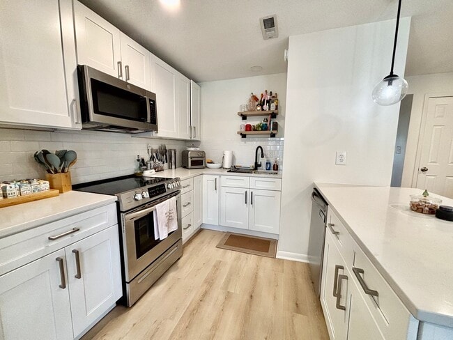 Photo - Westport Landings Unit 807-6