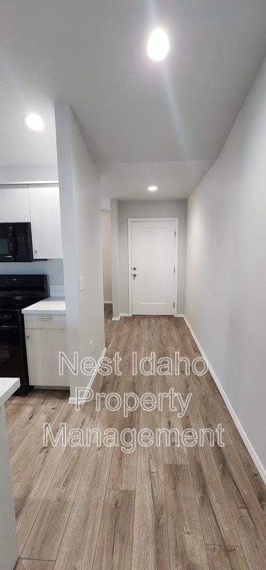 Photo - 409 Hildago Wy