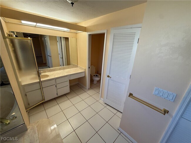 Photo - 132 Dania Cir