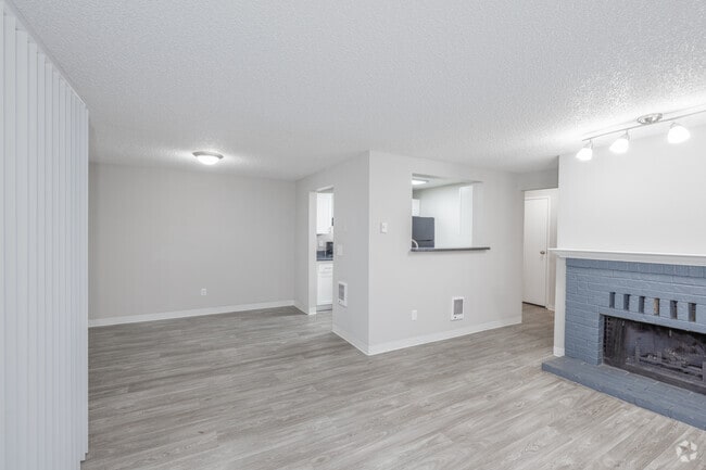 1 dormitorio, 1 baño - 623 pies cuadrados - Sala de estar/comedor - Village Fair