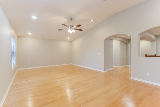 Photo - 2019 Abbey Trace Dr