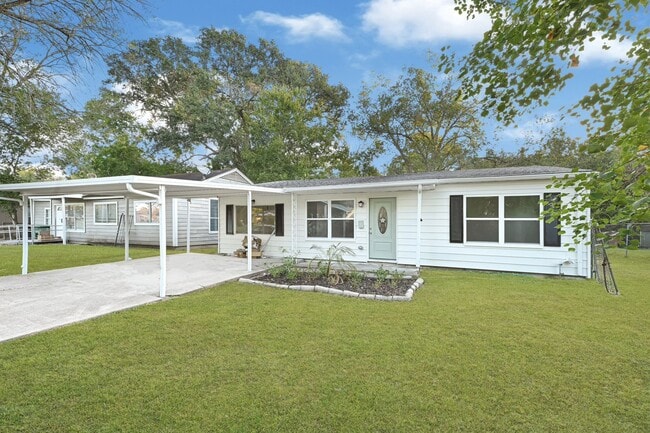 Photo - 10609 Murr Way