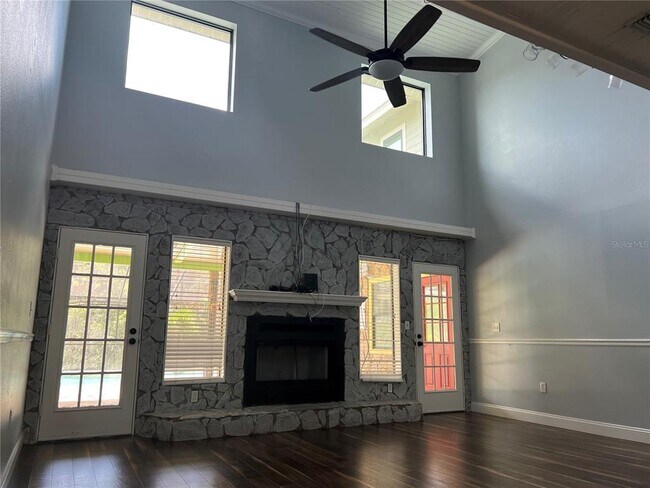 Photo - 8015 Sycamore Dr