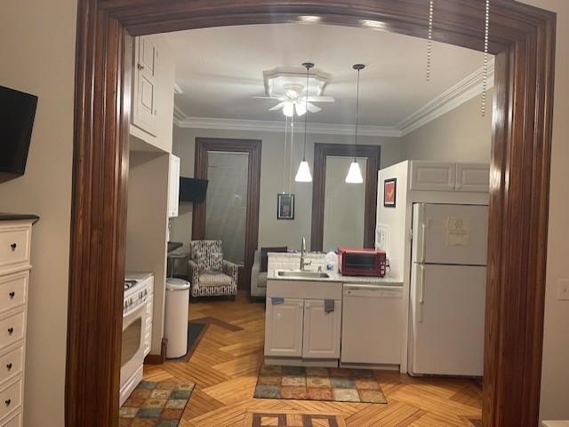 Photo - 2612 Genesee St