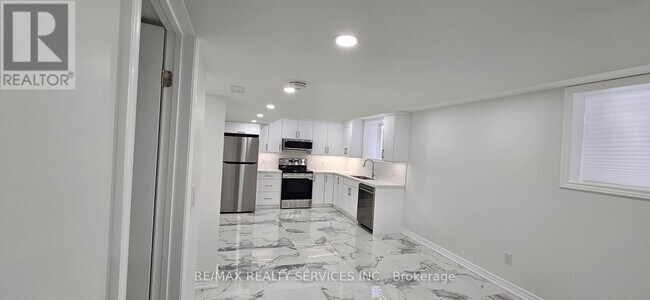 Photo - 15163 Danby Rd