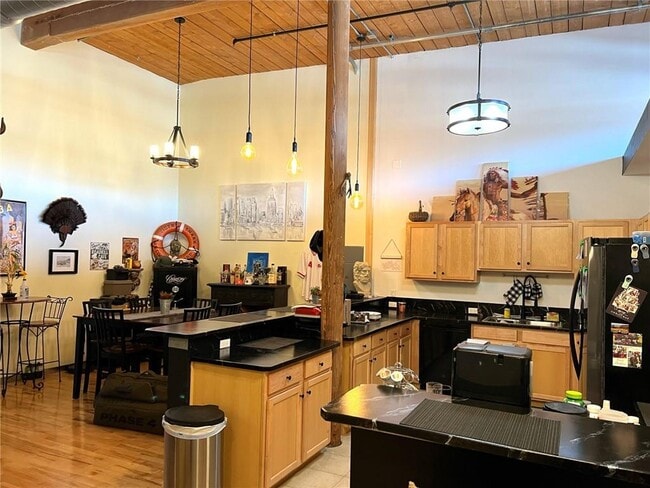 Photo - 1117 Douglas Ave Unit 303