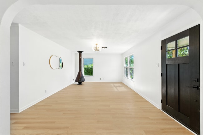 Photo - 1302 S 2nd St