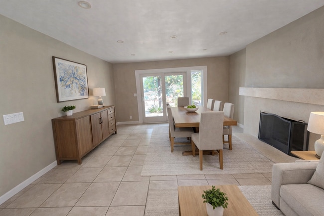 Photo - 1118 Marina Cir