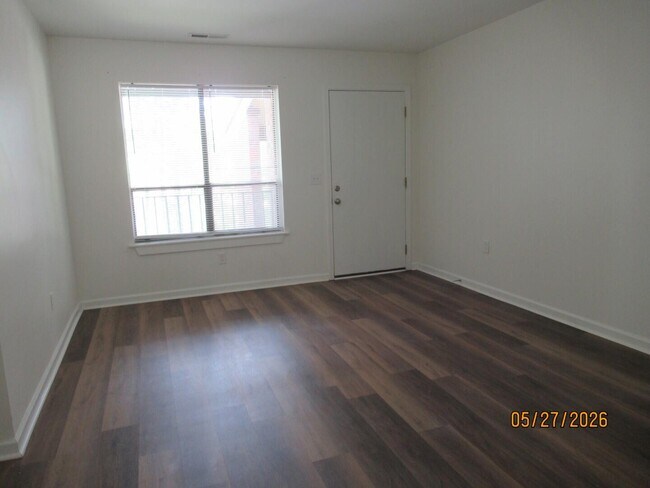 Photo - 251 Rast St