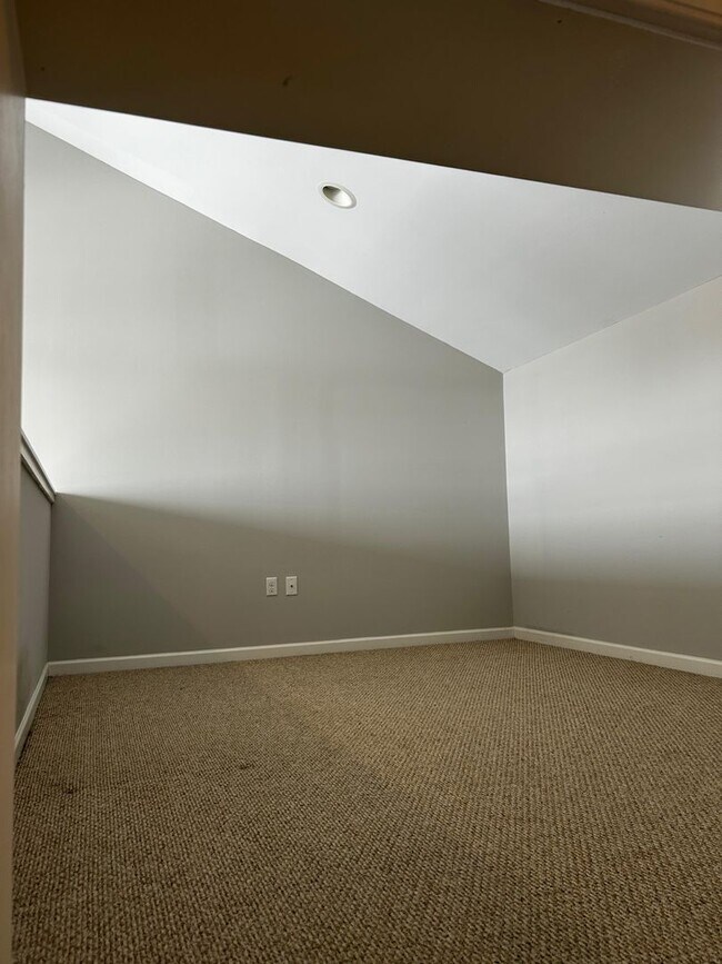 Photo - 970 Ridge Ave Unidad 7