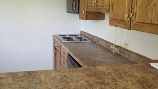 Photo - 470 Ferry St