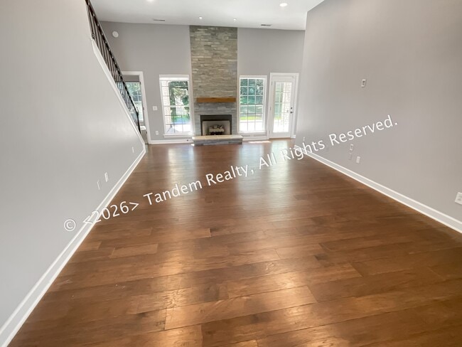 Photo - 6500 Lampe Ct