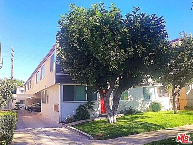 Building Photo - 451 Ivy St Unit D Rental