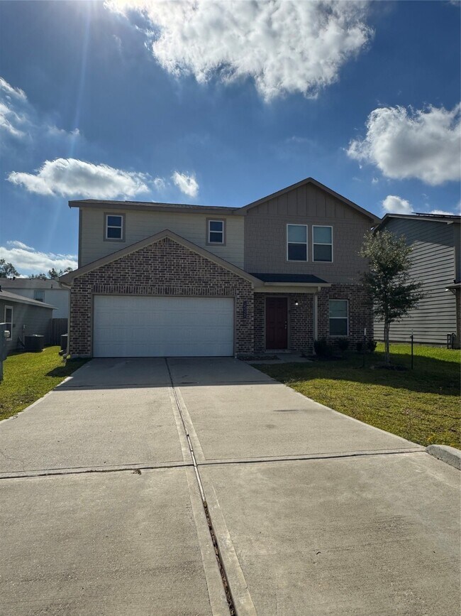 Photo - 15520 Taylorcrest Dr