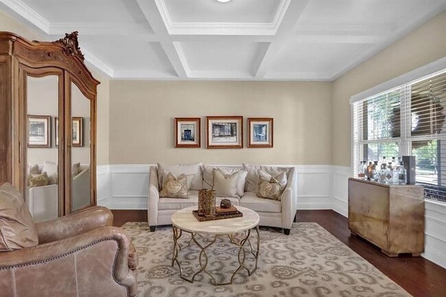 Photo - 4960 Wilshire Crossing